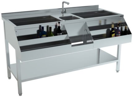 BAR Á COCKTAILS 1600